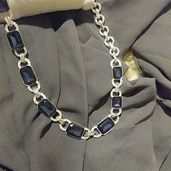 Necklace earrings I matched the set up - Picture 3 of 3